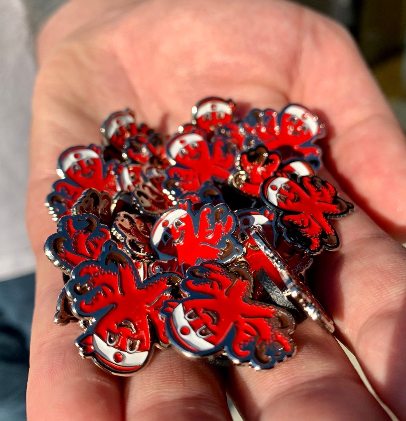 Red Octo Pin O1